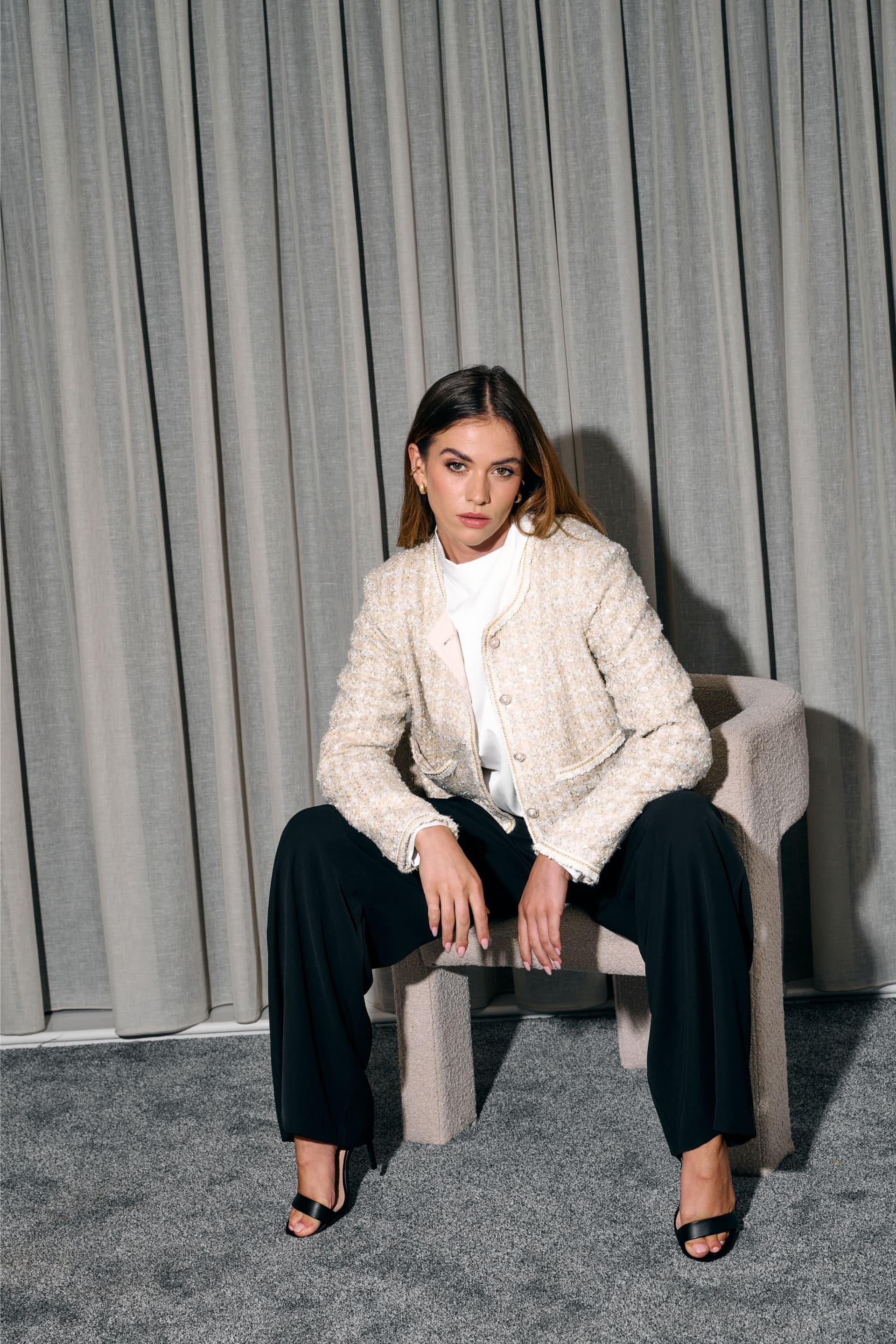 Finding Friday Finding Friday Women's Sequin Boucle Tailored Jacket in Cream