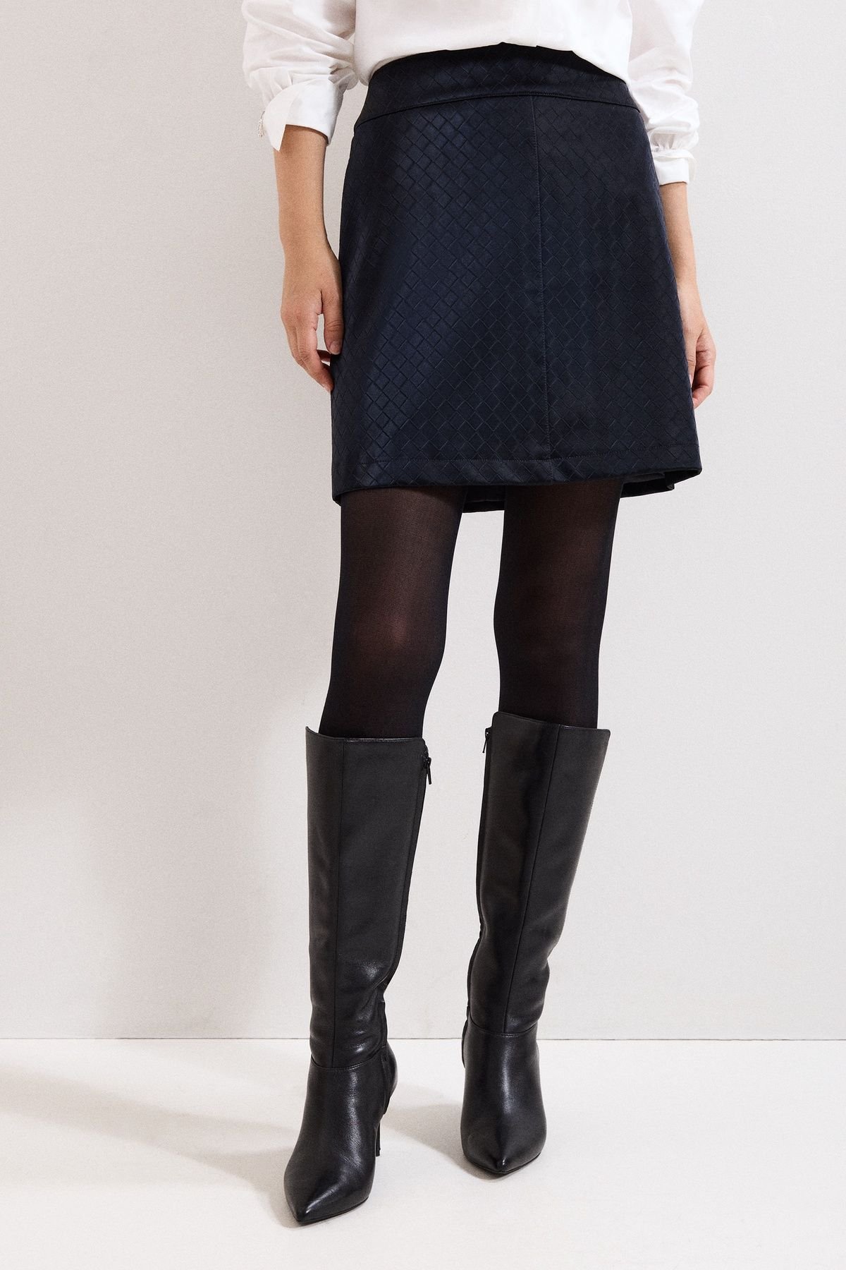 Phase Eight Phase Eight Women's Iona PU Mini Skirt in Dark Navy - 3