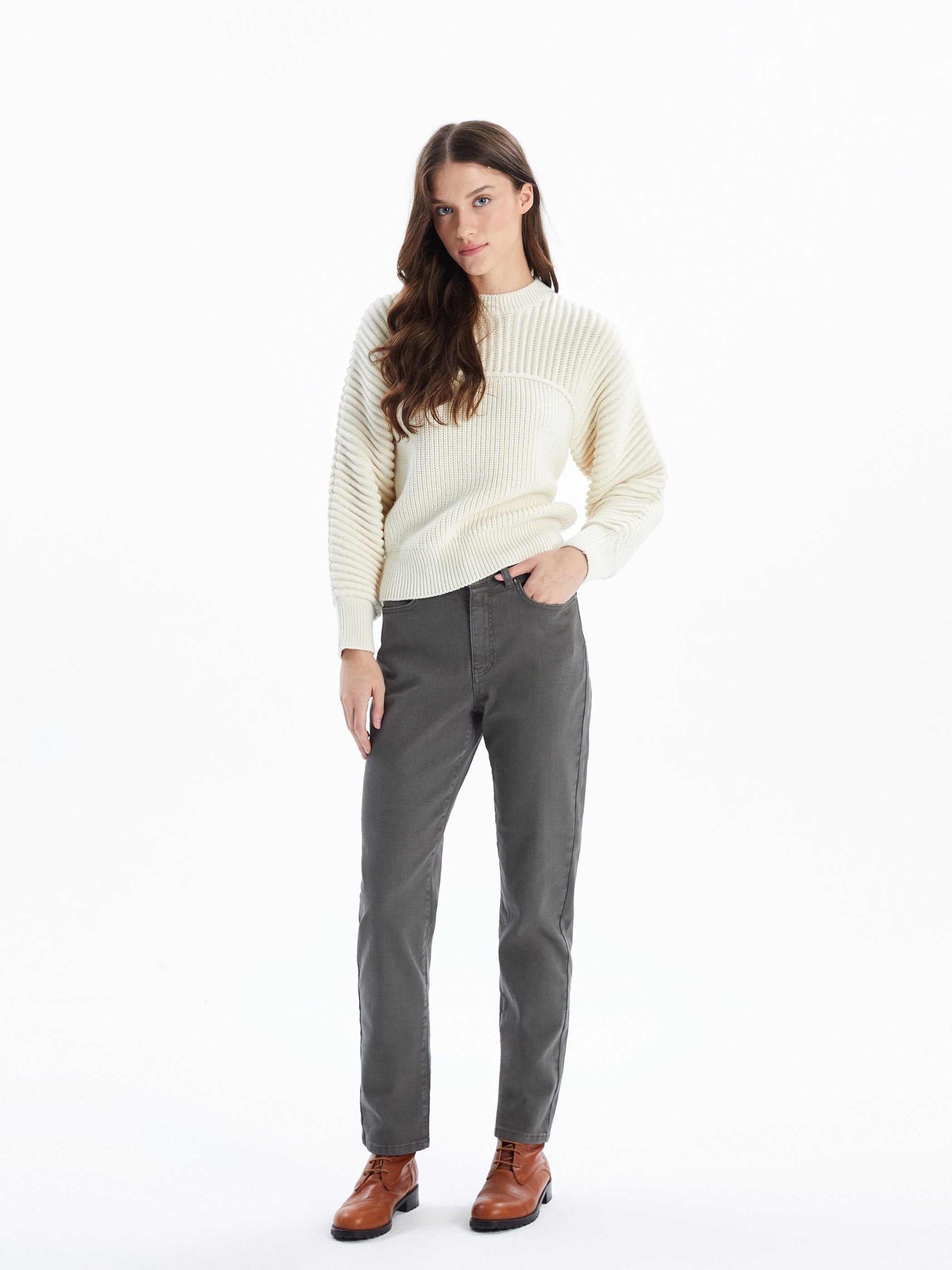 Dexia Dexia Women's Crew Neck Knitted Jumper with Textured Detail Ecru - 2