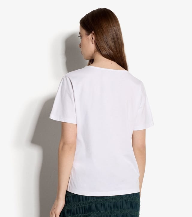 Apricot Women's White Floral Embroidered T-Shirt Apricot New Look - 3