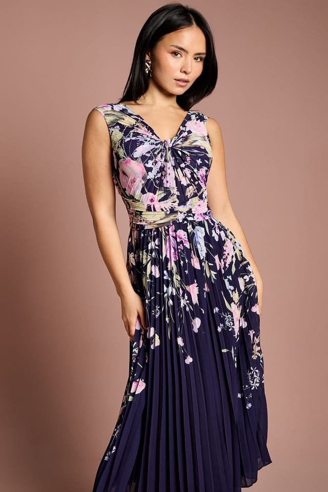 Coast Coast Women's Petite Placement Print Pleated V Neck Midi Dress in Navy - 2