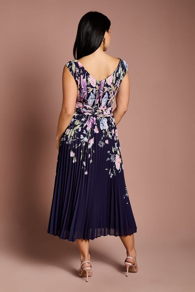 Coast Coast Women's Petite Placement Print Pleated V Neck Midi Dress in Navy - 3