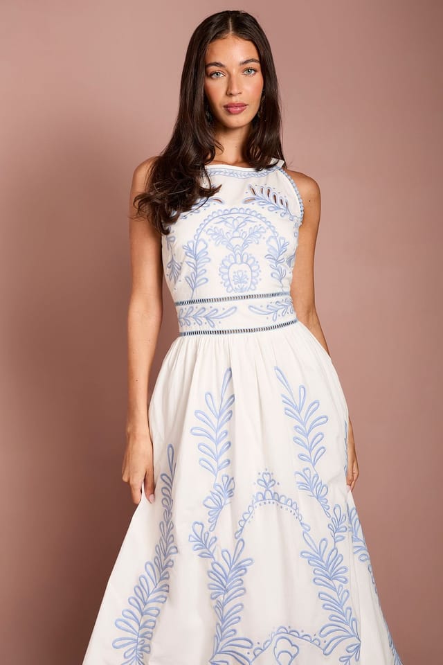 Coast Coast Women's Embroidered Halter Neck Midi Dress in Ivory - 2