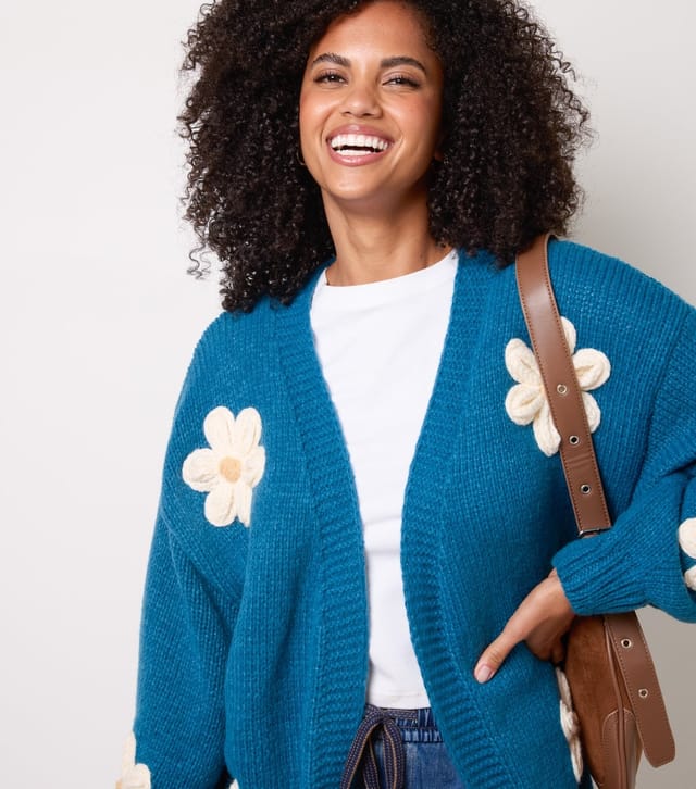 Blue Vanilla Women's Teal Daisy Embroidered Cardigan Blue Vanilla New Look - 3