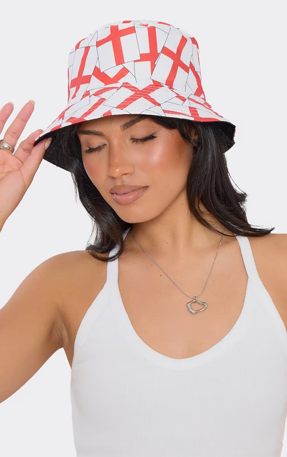 EGO England Logo Bucket Hat In White, Women's Size UK 0