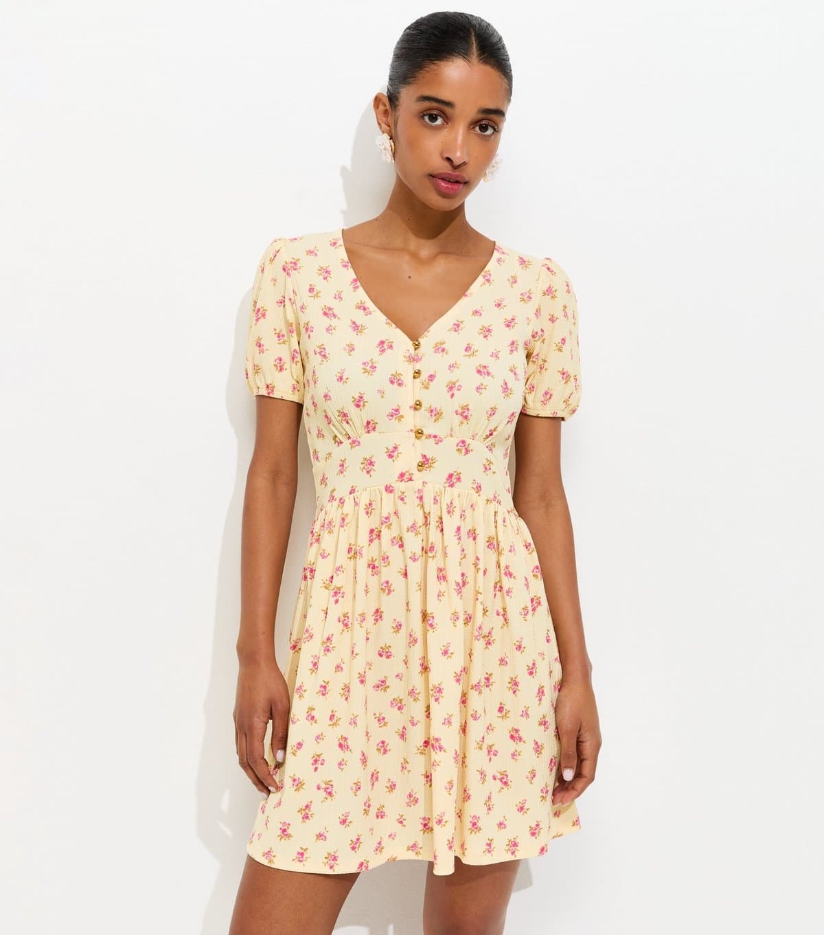 New Look Women's Light Yellow Crinkle Ditsy Short Sleeve Mini Dress New Look