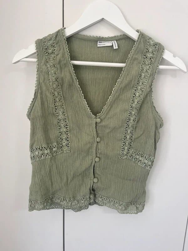 ASOS Design Sage lace trim waistcoat