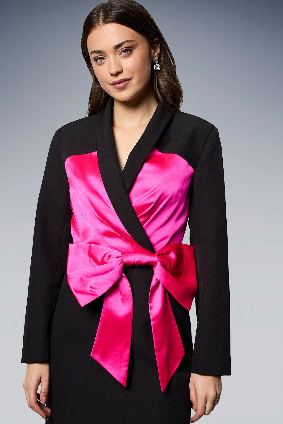 Dorothy Perkins Dorothy Perkins Women's DP Luxe Contrast Bow Blazer Dress in Black - 4