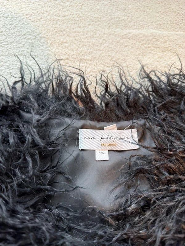 Never Fully Dressed Never Fully Dressed Black Gillet size s/m