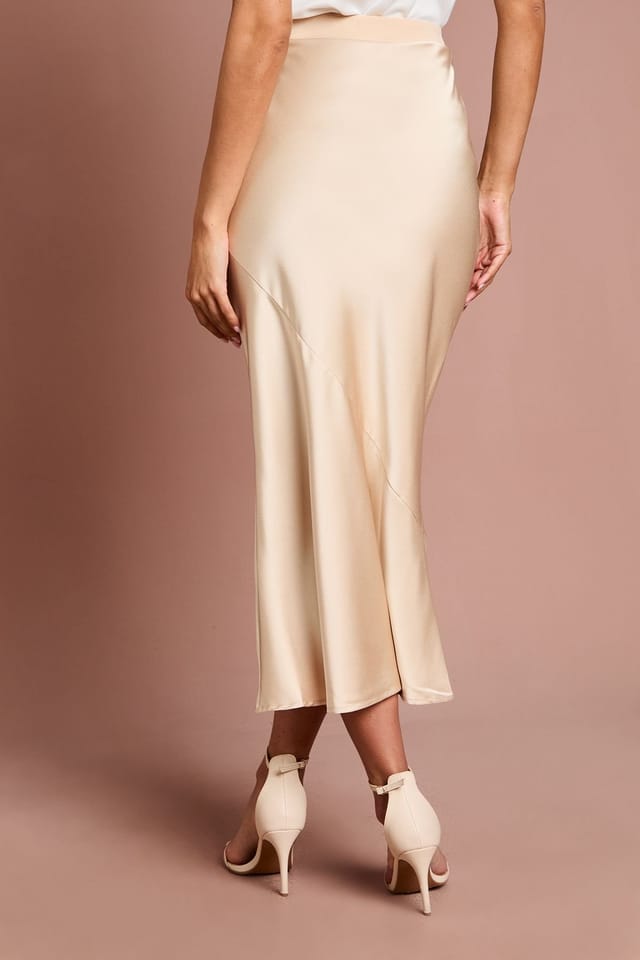 Coast Coast Women's Satin Detail Fitted Skirt in Champagne - 3