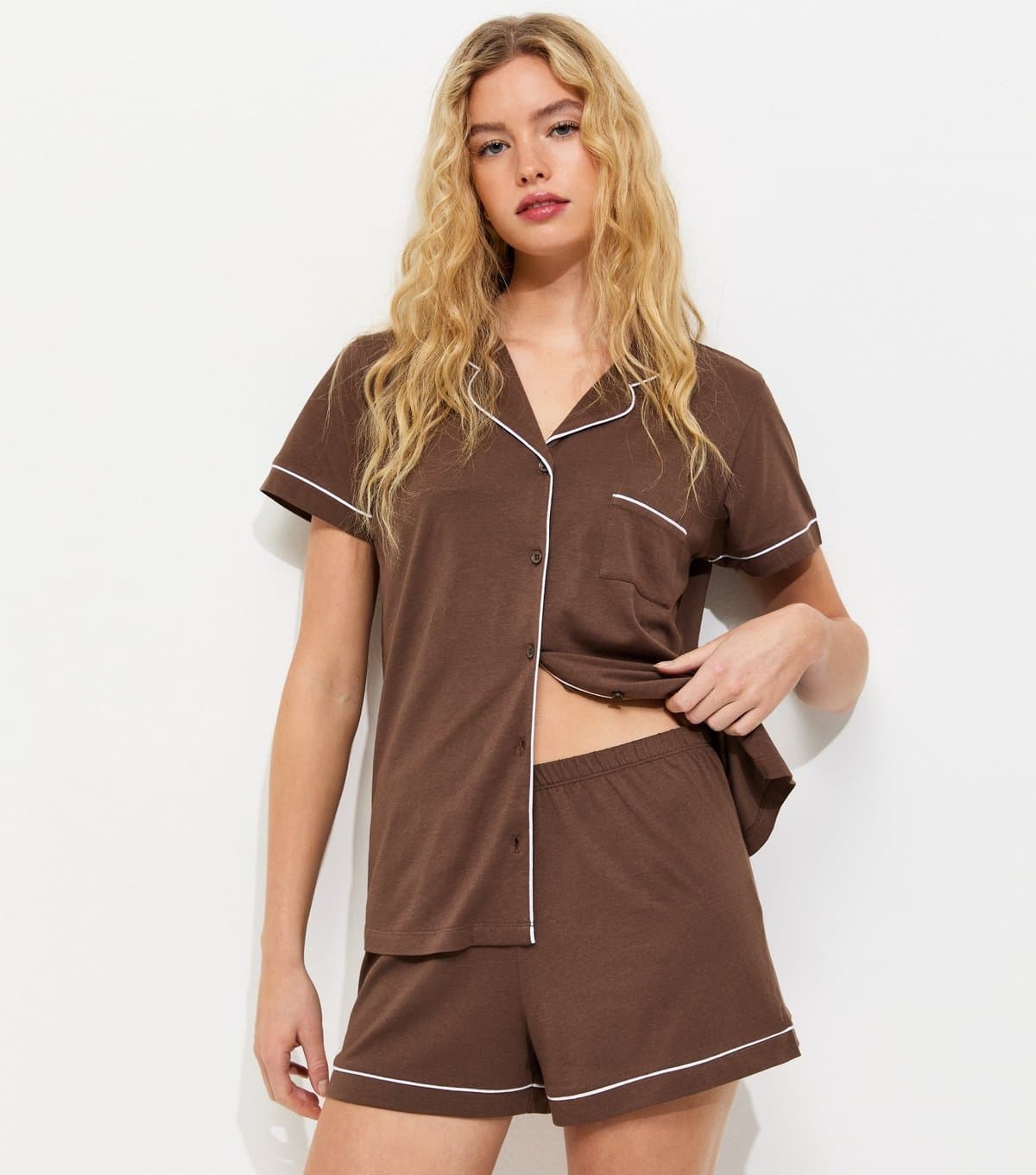 New Look Women's Dark Brown Revere Collar Short Sleeve Top and Shorts Pyjama Set New Look