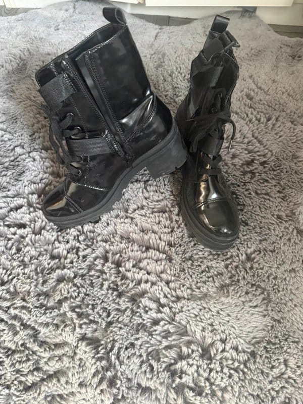 ASOS Patient laced boots - 1