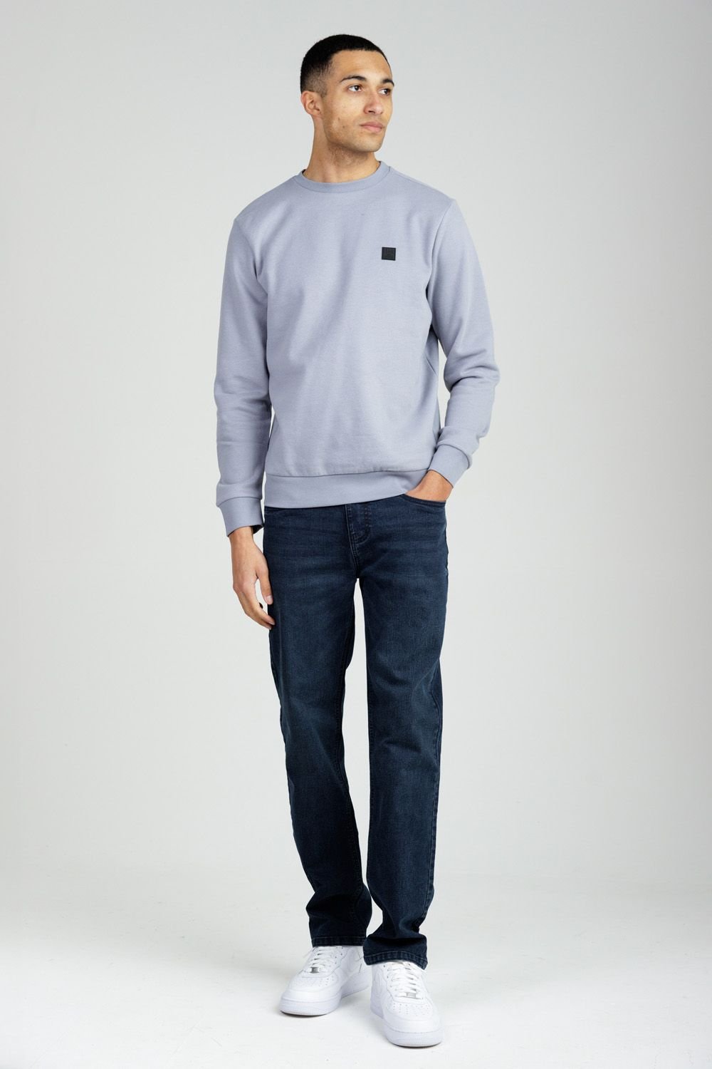Tokyo Laundry Tokyo Laundry Men's Essential Brushed Fleece Crew Sweatshirt in Light Blue - 3