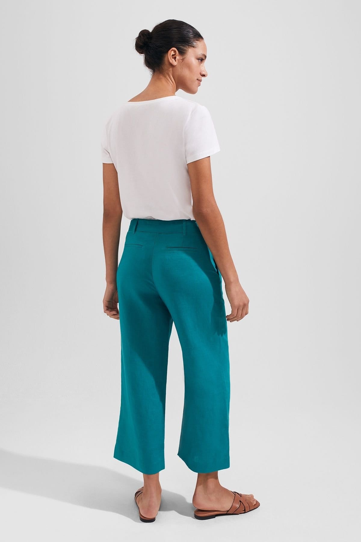 Hobbs London Hobbs London Women's Jacqui Linen Tie Belt Cropped Trousers in Turquoise - 4