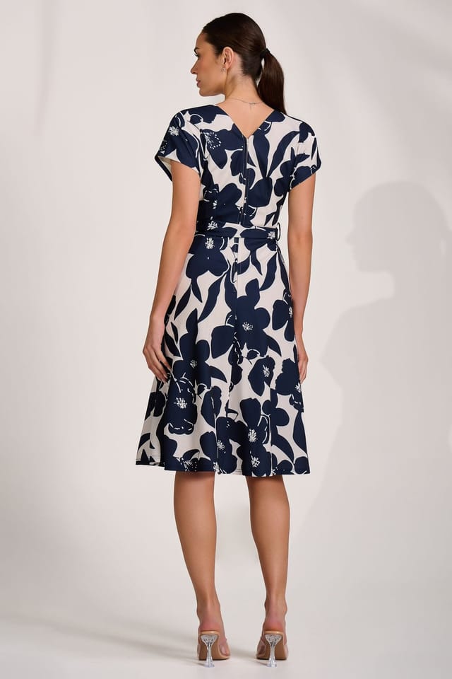 Jolie Moi Jolie Moi Women's V Neck Print Scuba Midi Dress in Navy - 2