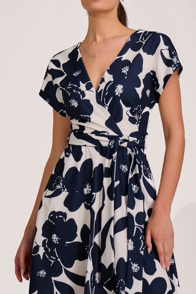 Jolie Moi Jolie Moi Women's V Neck Print Scuba Midi Dress in Navy - 3