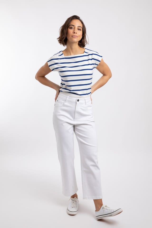 Weird Fish Weird Fish Women's Soulina Wide Leg Cropped Denim Jeans in White - 3