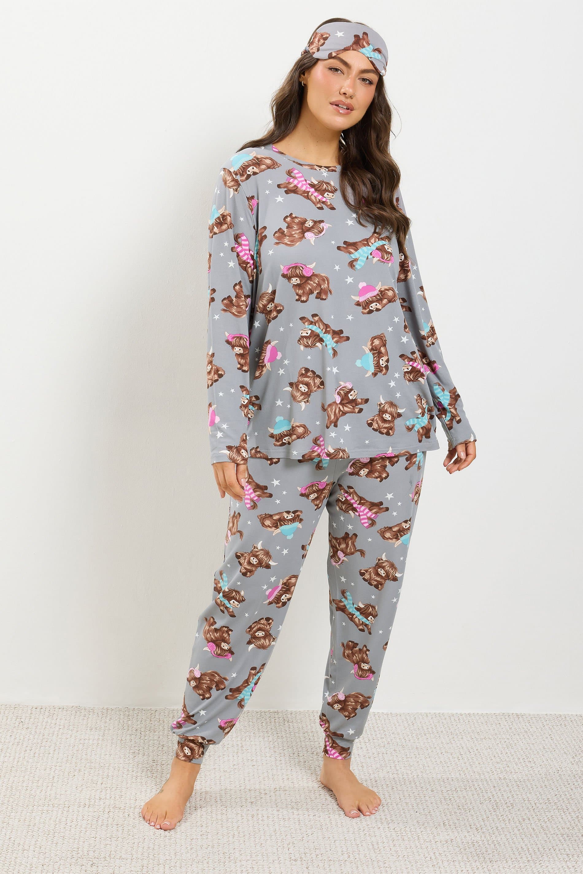 Yours Plus Size Grey Highland Cow Soft Touch Pyjama Set