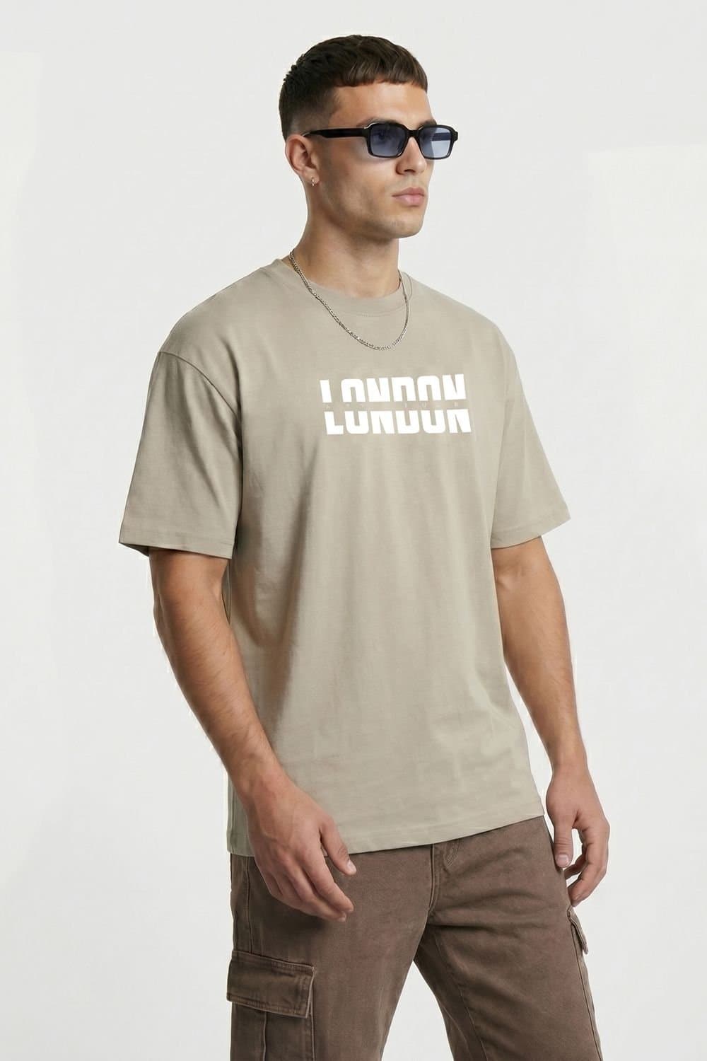 LONDON ATTITUDE LONDON ATTITUDE Men's Essential Split Graphic Premium Cotton T-Shirt in Light Stone