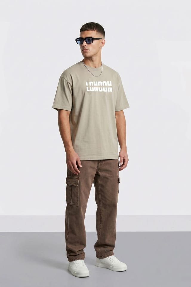 LONDON ATTITUDE LONDON ATTITUDE Men's Essential Split Graphic Premium Cotton T-Shirt in Light Stone - 3