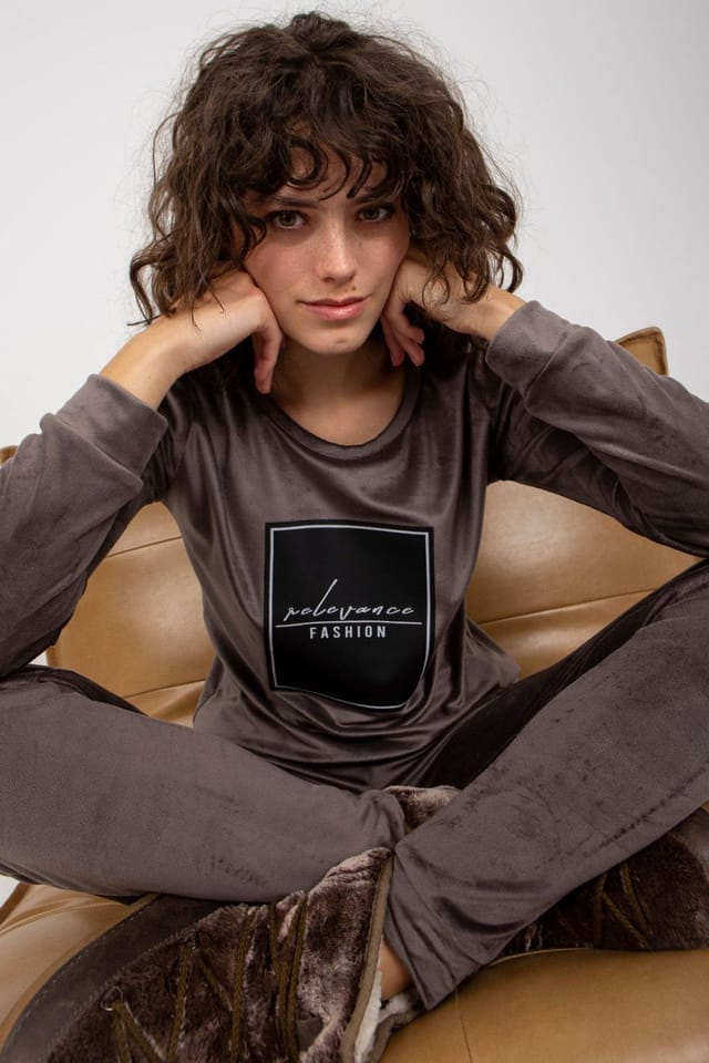 Love Lace Love Lace Women's Velour Tracksuit Set Sweatshirt & Pants Style 177075 in Grey - 3