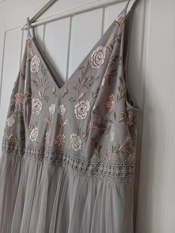 Monsoon Monsoon embroidered maxi dress size 18 new without tags