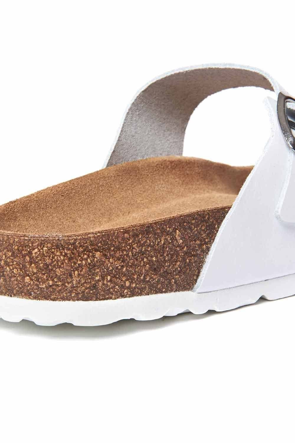 Moshulu Moshulu Women's 'Wilma 2' Toe-Post Cork Footbed Sandals in White - 4