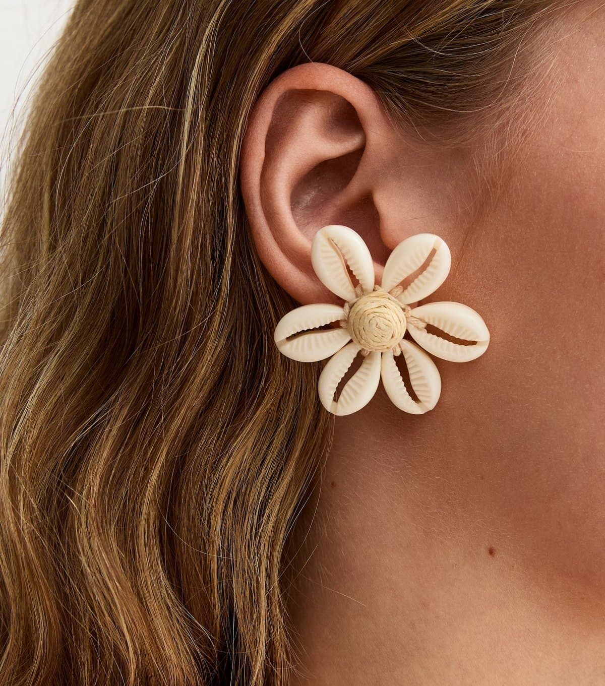 New Look Cream Flower Shell Stud Earrings New Look