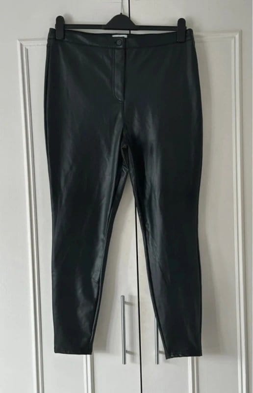 Papaya Black Faux Leather Trousers Size 18