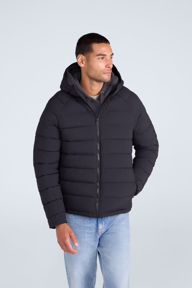 Animal Animal Men's 'Light Cloud Cosi' Water Resistant Thermal Tested Warm Padded Jacket in Black - 2