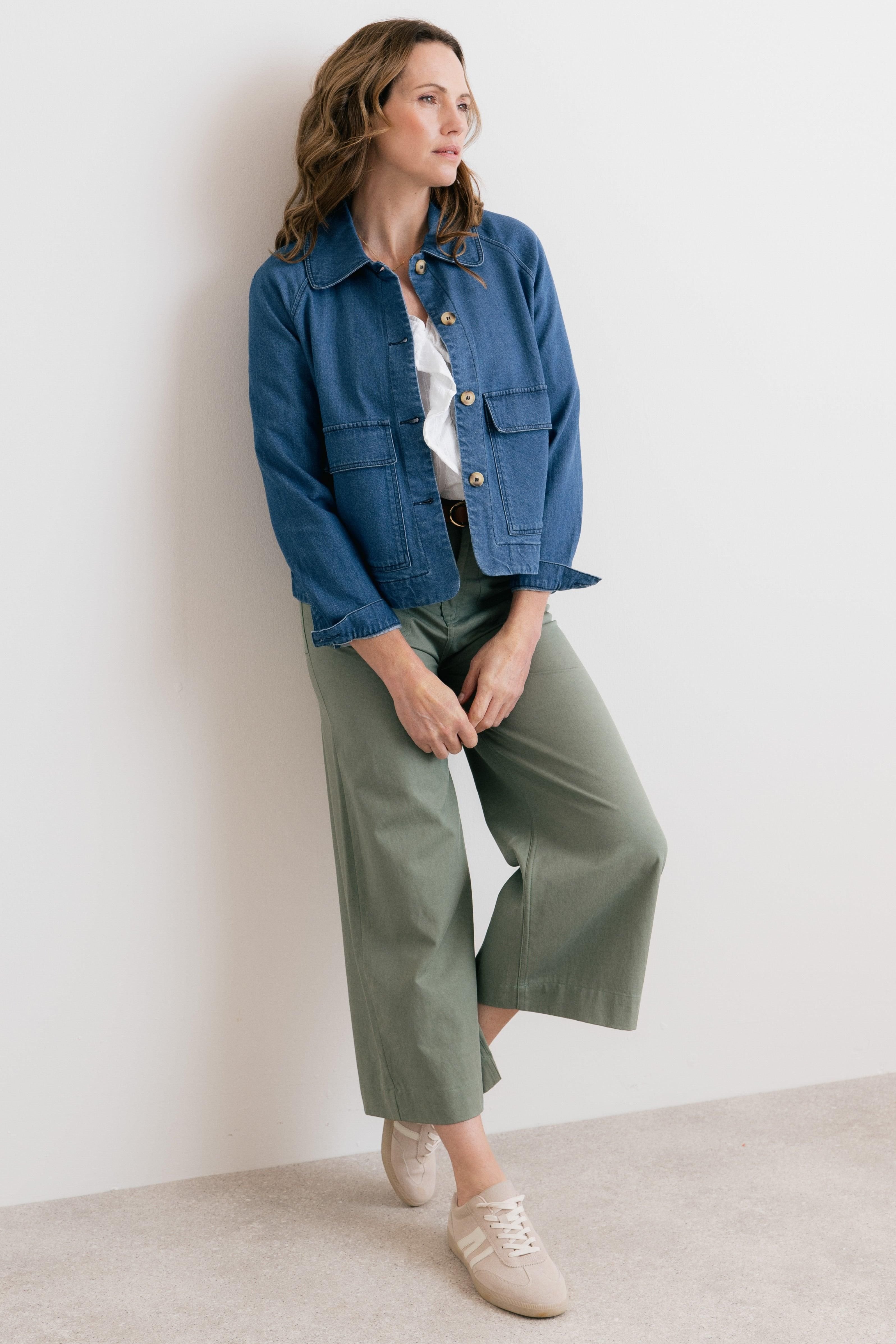 Lily & Me Lily & Me Women's Amelia Cropped Wide Leg Trousers in Green - 3