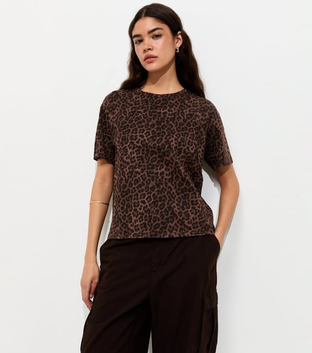 New Look Women's Brown Cotton Leopard Print Easy T-Shirt New Look - 2