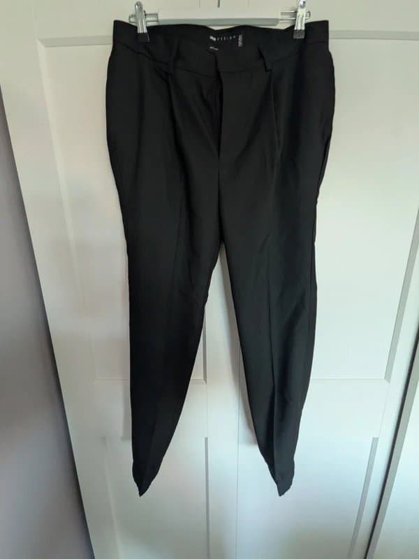 ASOS Design ASOS Design smart tapered black pants