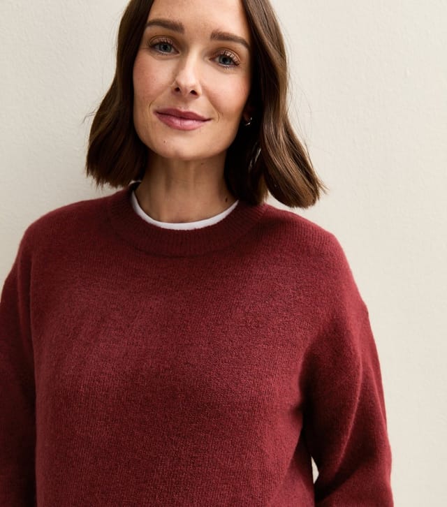 New Look Women's Maternity Burgundy Crew Neck Jumper New Look - 2