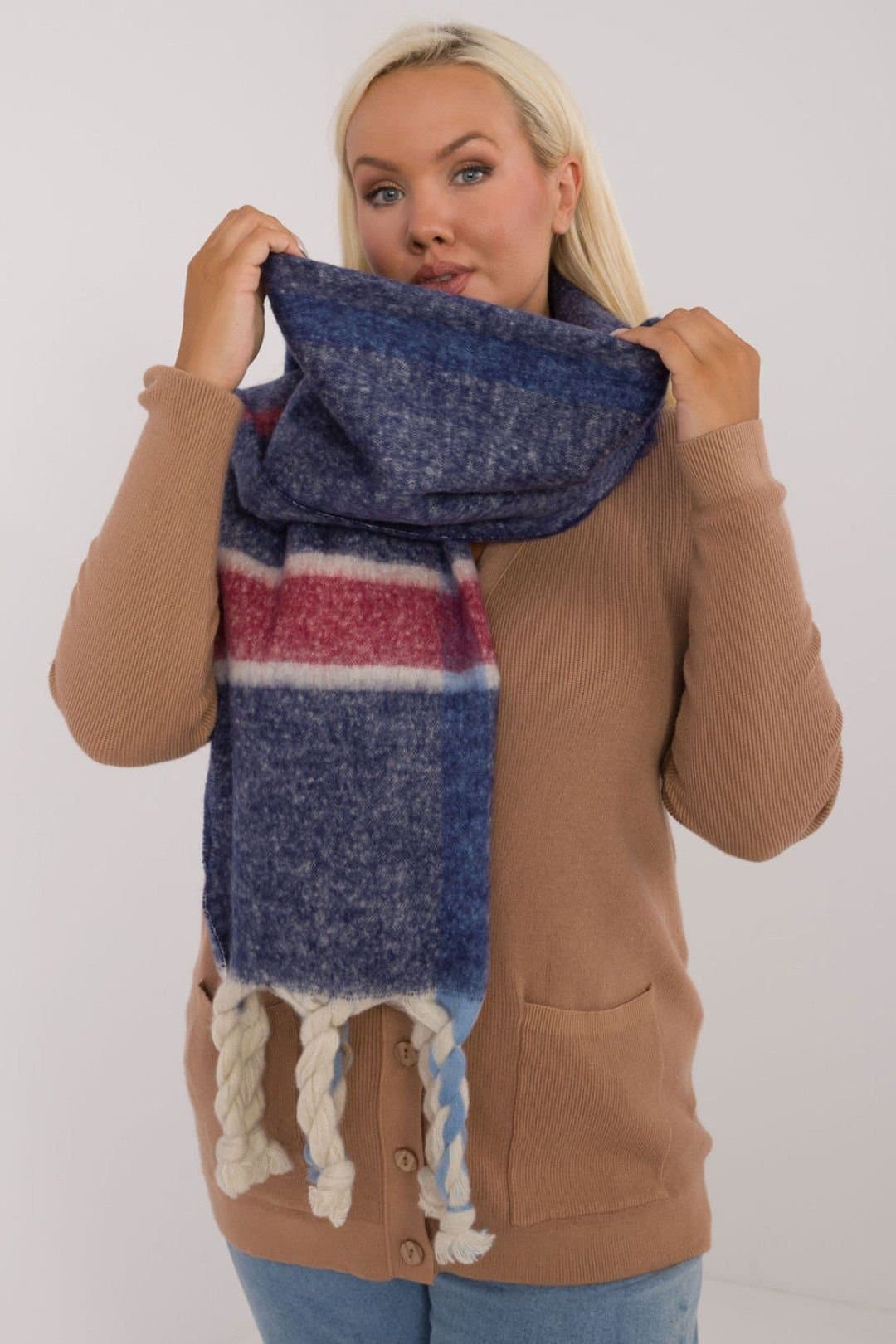 Love Lace Love Lace Women's Elegant Checkered Polyester Scarf with Decorative Tassels in Blue