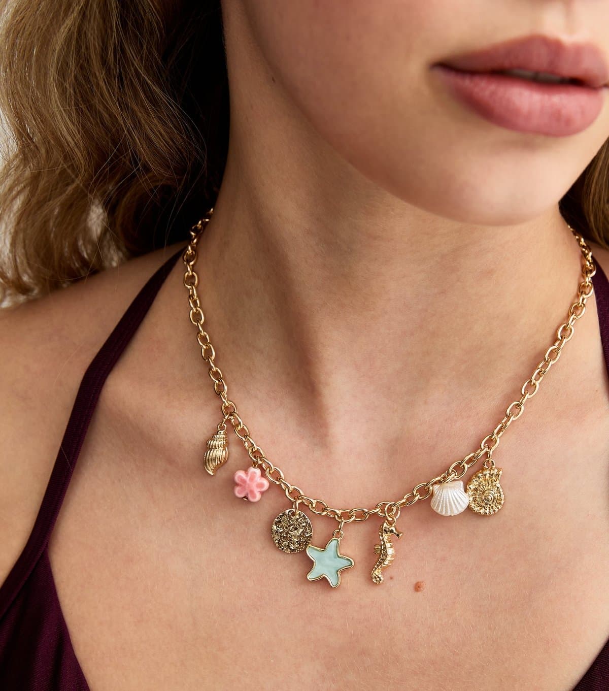 New Look Gold Tone Shell and Starfish Charm Necklace New Look