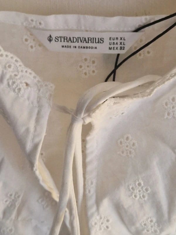 Stradivarius Stradivarius White Broderie Anglaise Tie Front Crop Top XL bnwt Summer - 1