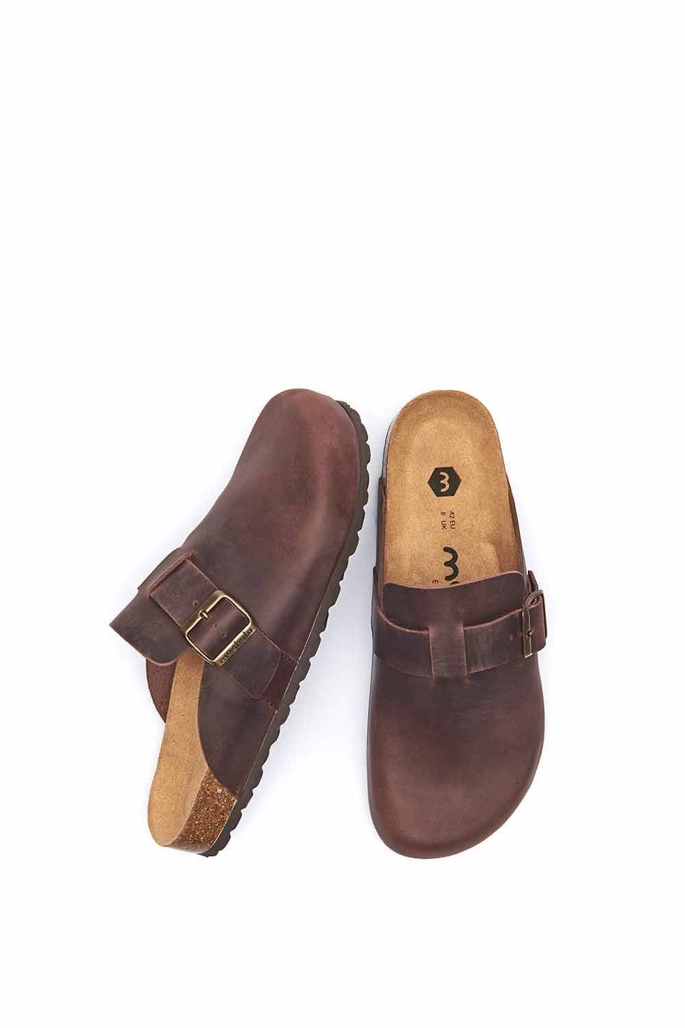 Moshulu Moshulu Men's 'Buckator' Cork Footbed Clogs in Chocolate - 1
