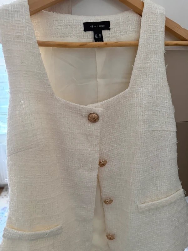 New Look White waistcoat with gold buttons - 1
