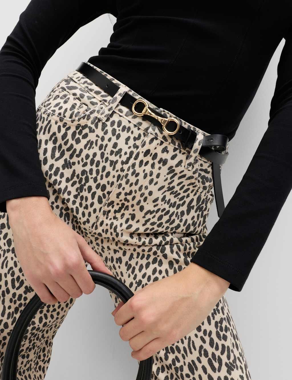 Marks & Spencer M&S Mid Rise Animal Barrel Jeans Neutral - 4