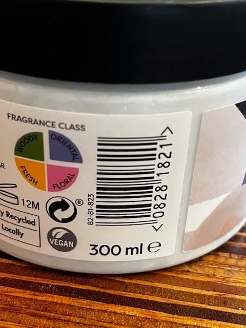 Boots Boots Live + Be Captivating Pause Whipped Body Cream 300ml Vegan