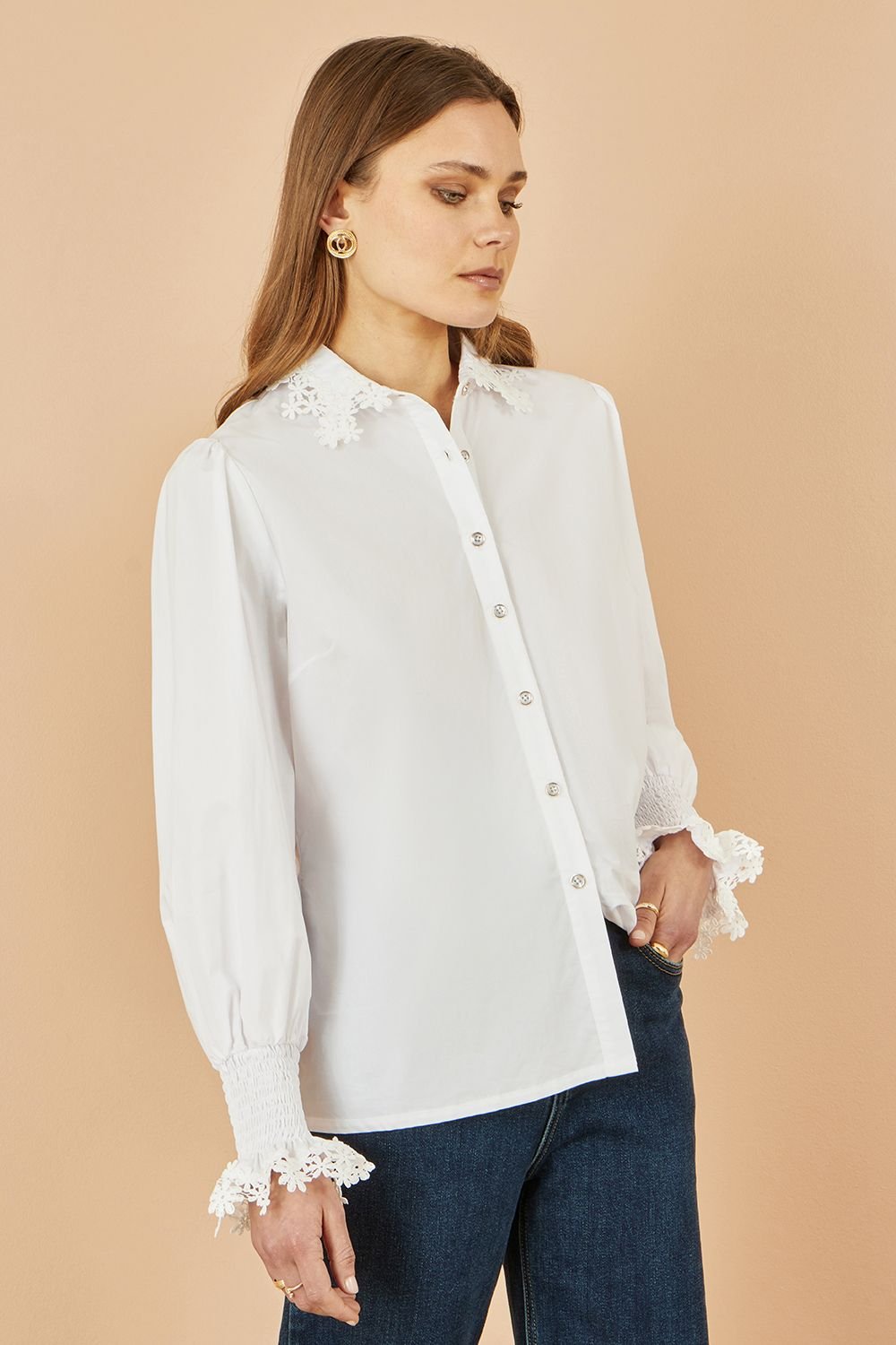 Yumi Yumi Women's White Lace Trim Shirt - 2