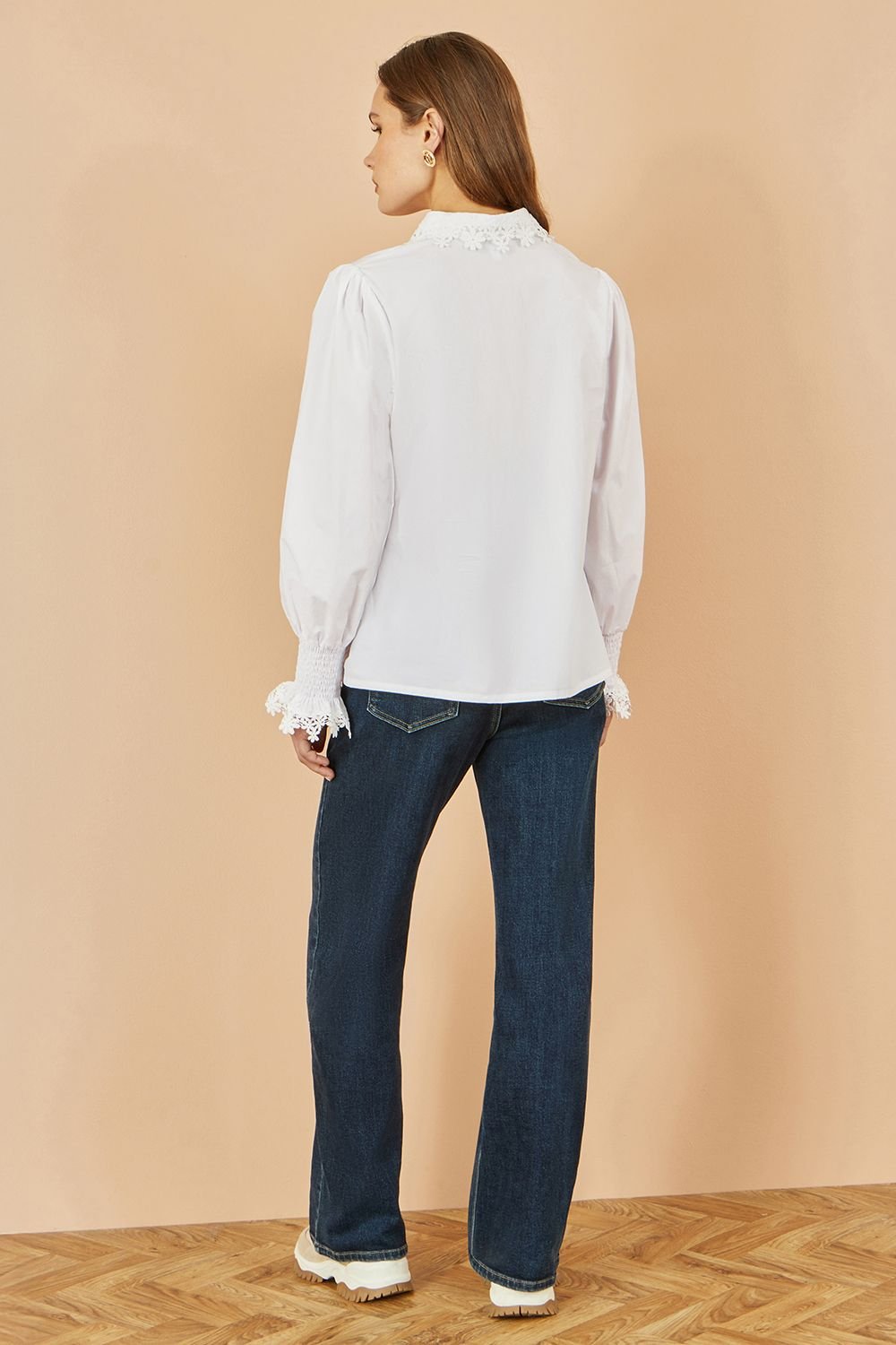 Yumi Yumi Women's White Lace Trim Shirt - 4