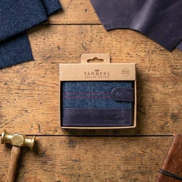 Woodland Leathers Woodland Leathers Men's Men's RFID Genuine Leather & Tweed Wallet, Slim Bifold Card Holder in Navy - 2