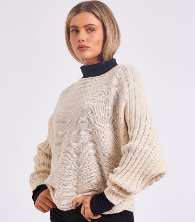 Gini London Women's Cream Knit Batwing Sleeve Jumper Gini London New Look - 3