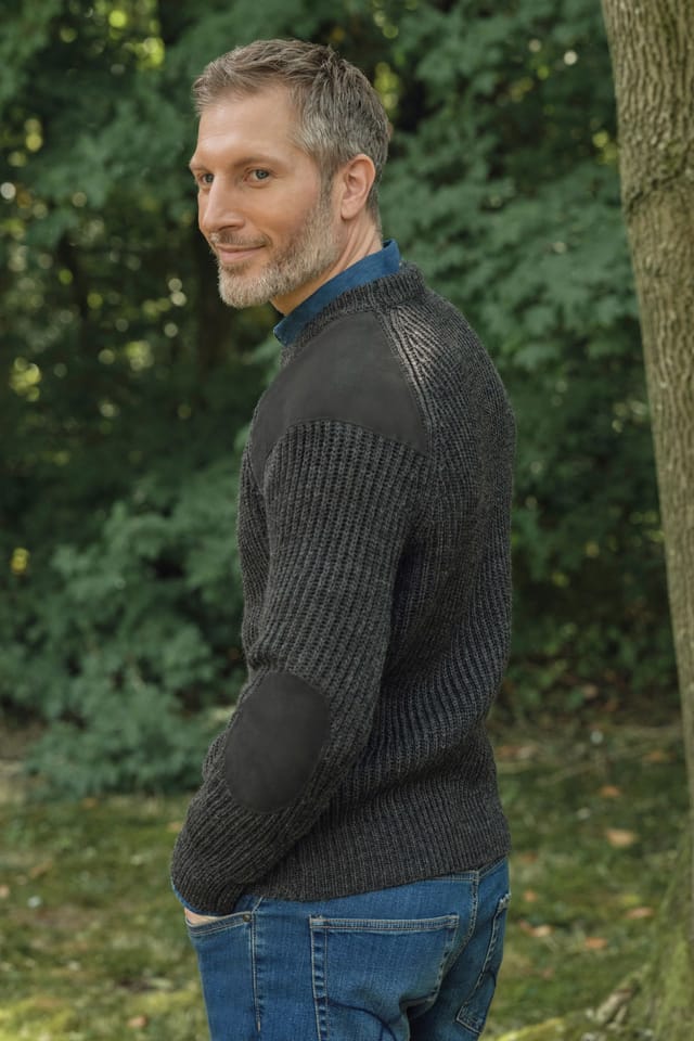WoolOvers WoolOvers Men's Pure Wool Countryman Jumper in Grey - 3