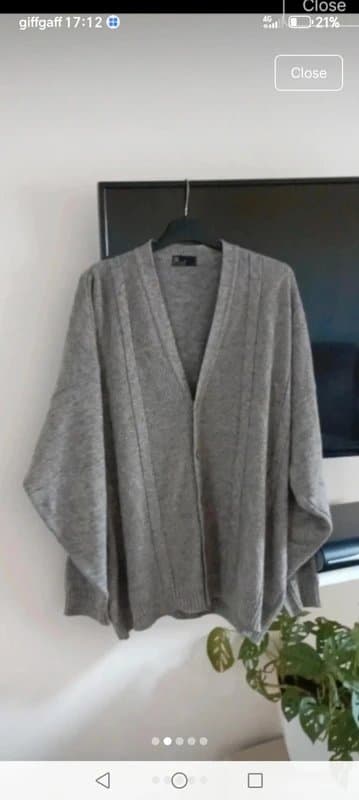 Vintage Dressing Men's size large chunky vneck button front pattern knitted soft cardigan