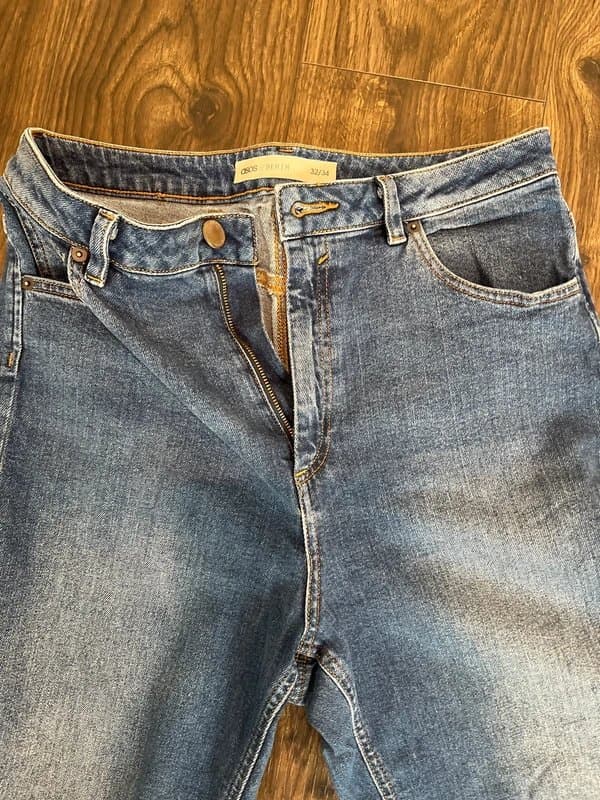 ASOS ASOS ripped jeans size 32/34