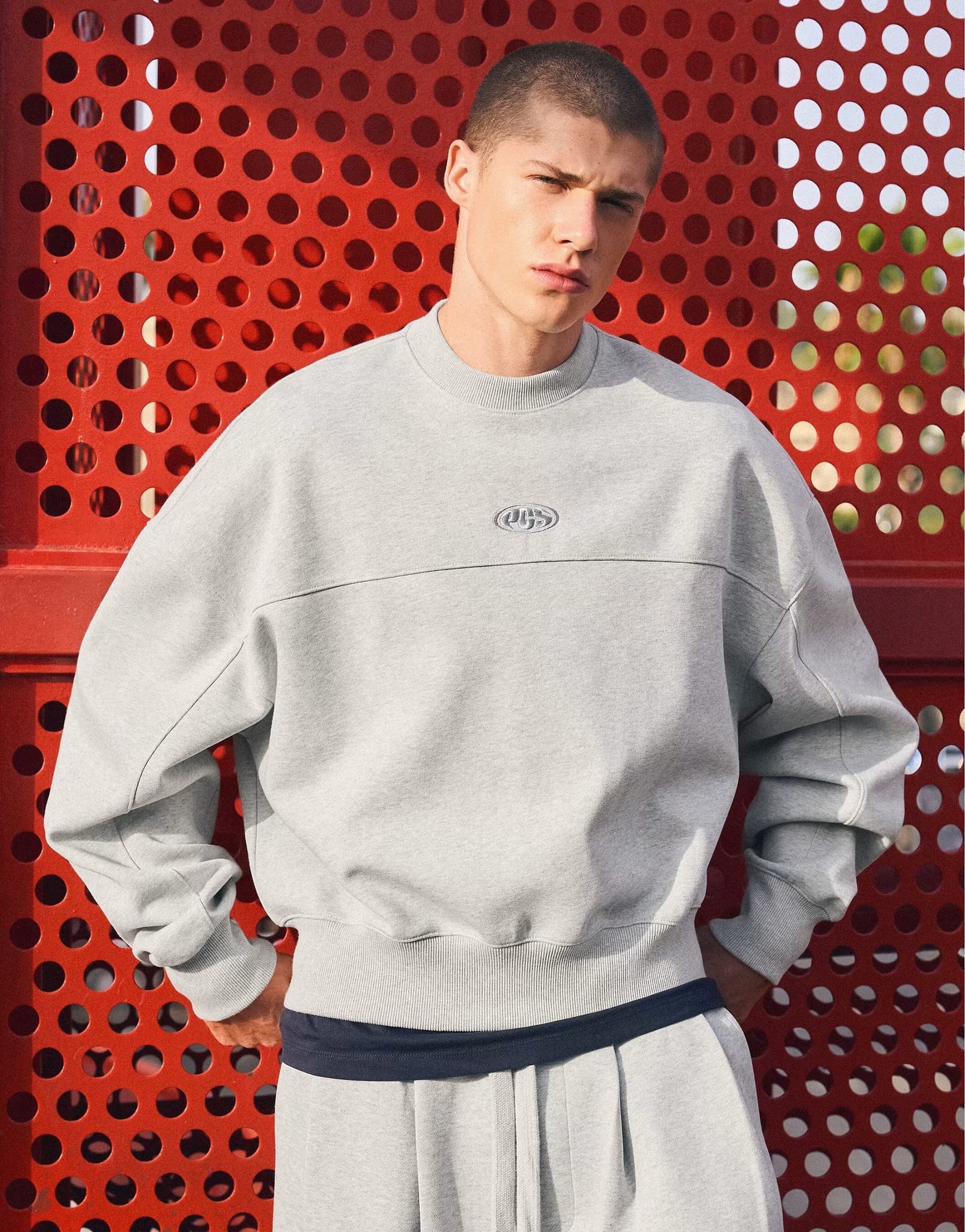 Bershka Boxy crew neck sweatshirt in light grey