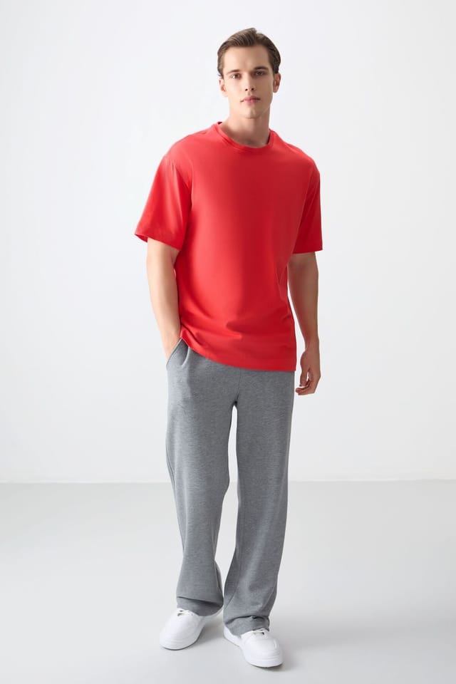 Tommy Life Tommy Life Men's Oversized Cotton Crew Neck T-Shirt in Red - 3